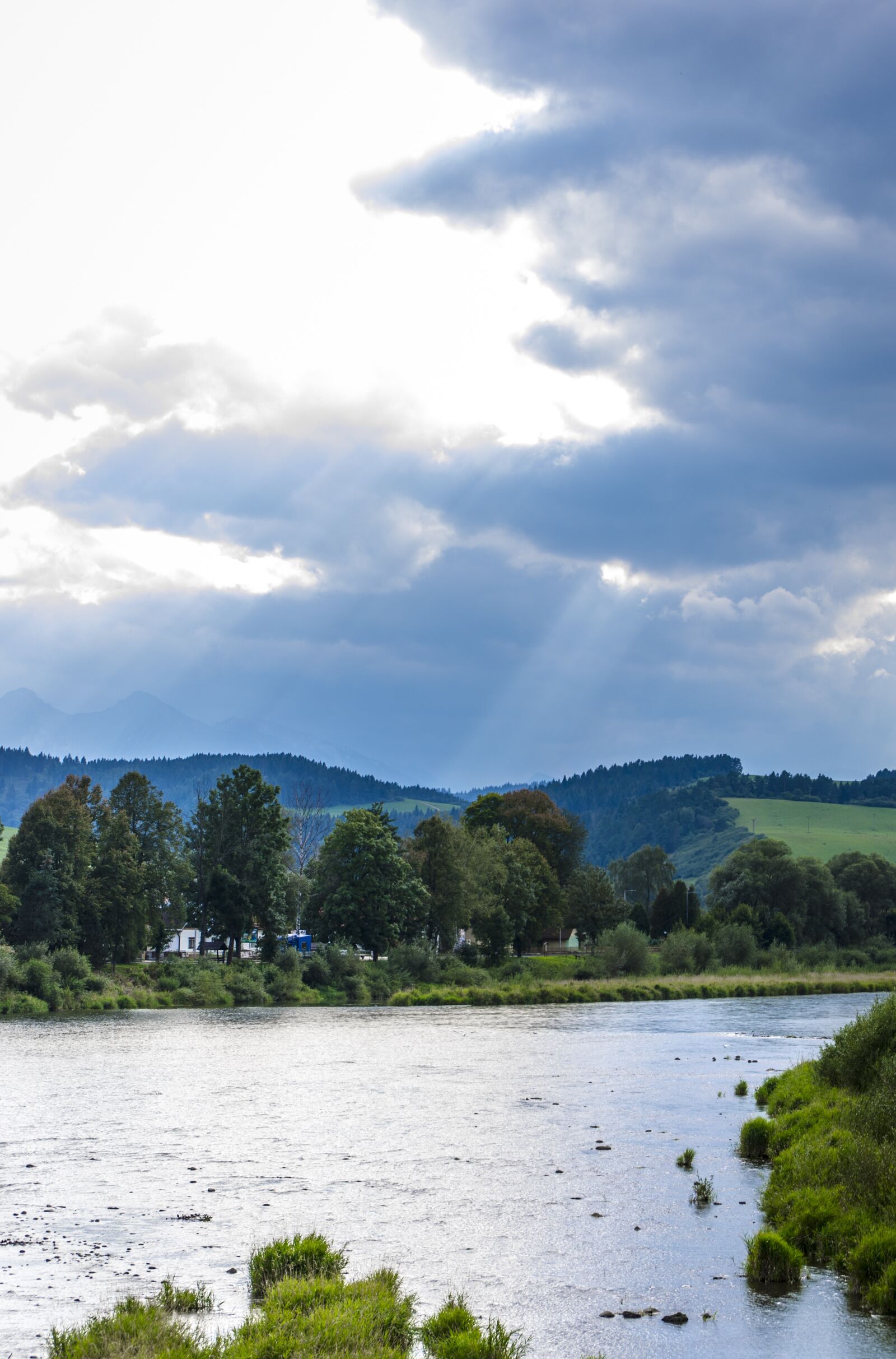 Nikon D5100 sample photo. River, mountains, the rays photography