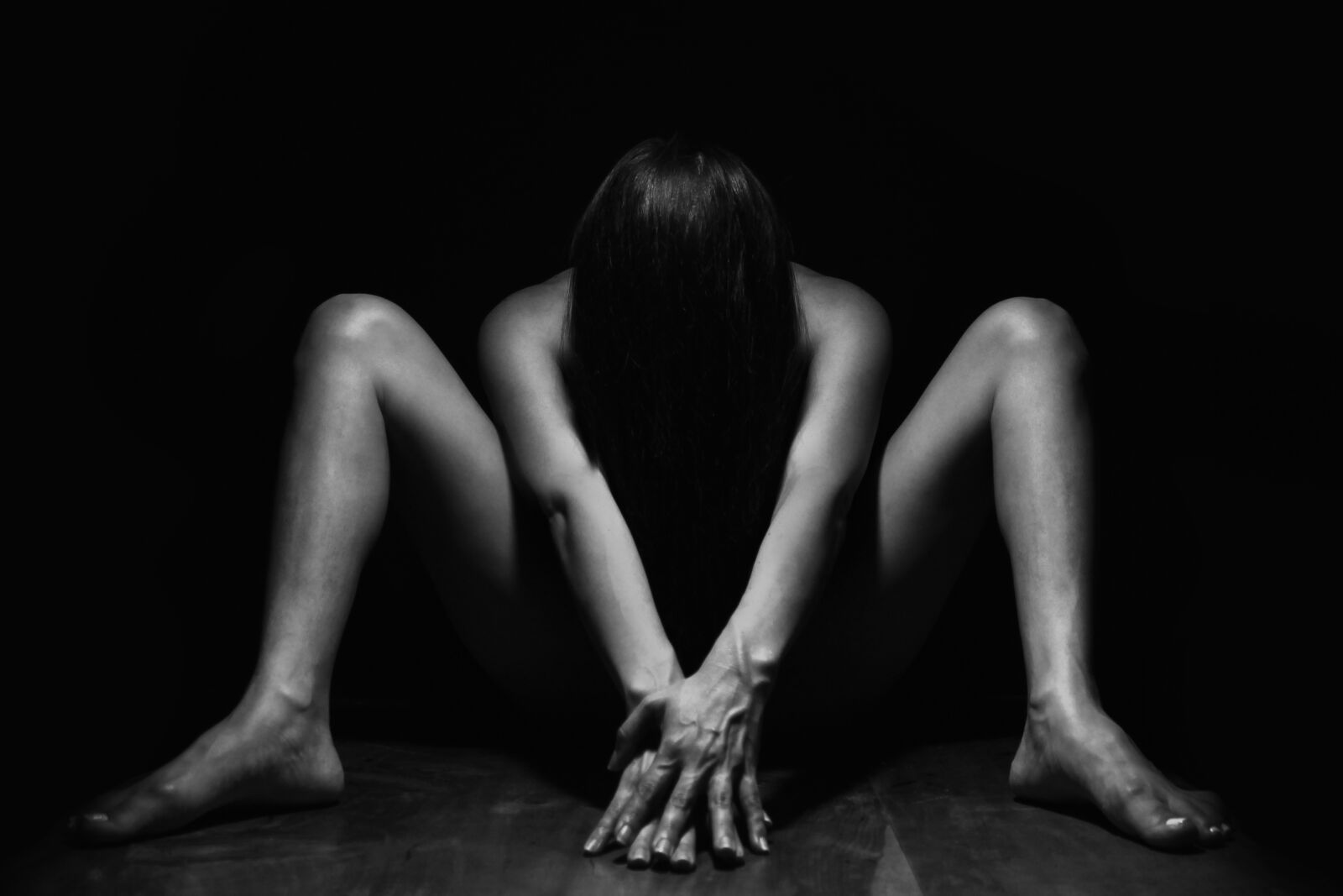 Canon EOS 1100D (EOS Rebel T3 / EOS Kiss X50) sample photo. Grayscale, photo, of, naked photography