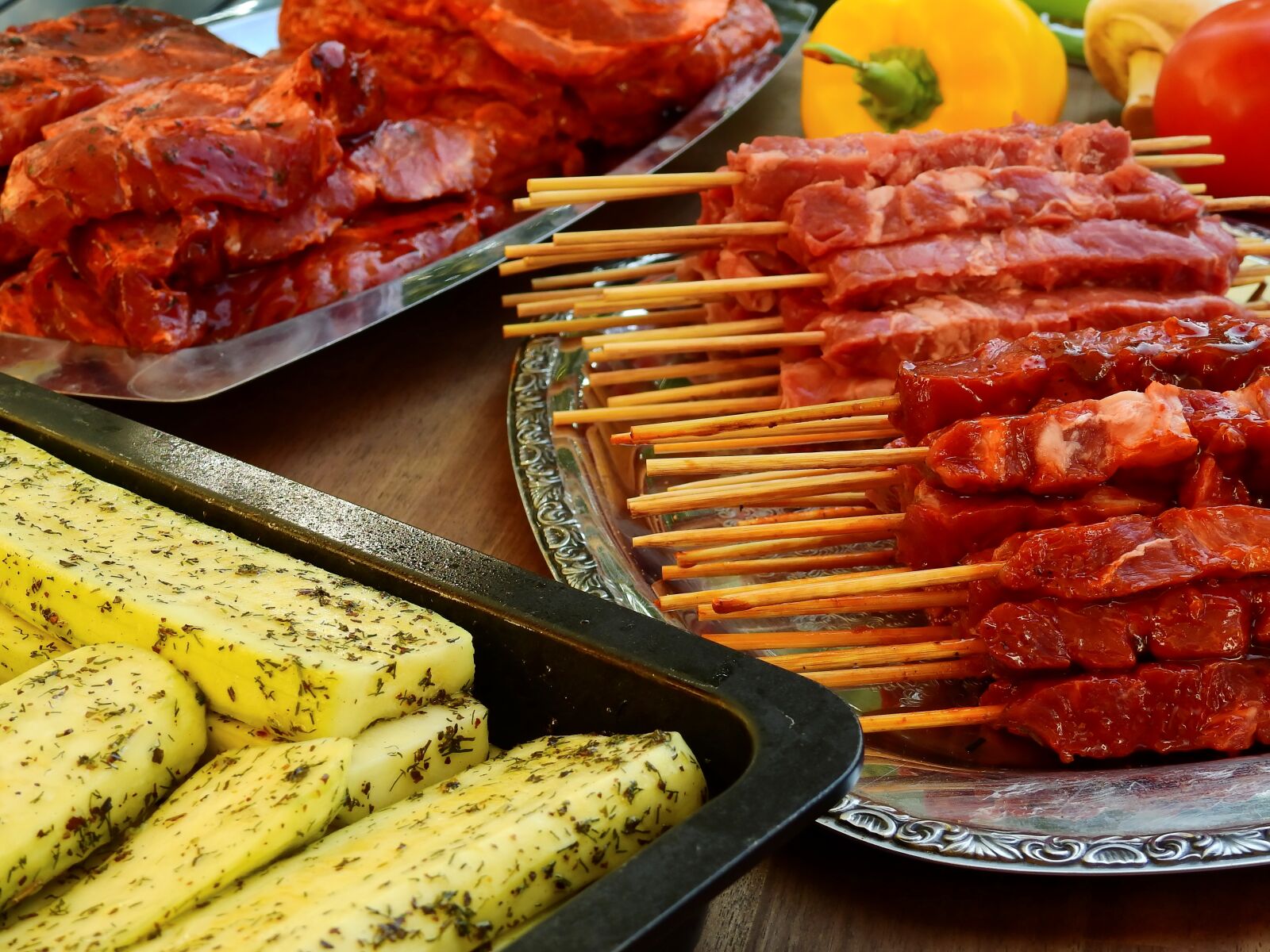 Nikon Coolpix P900 sample photo. Meat, raw, tasty photography
