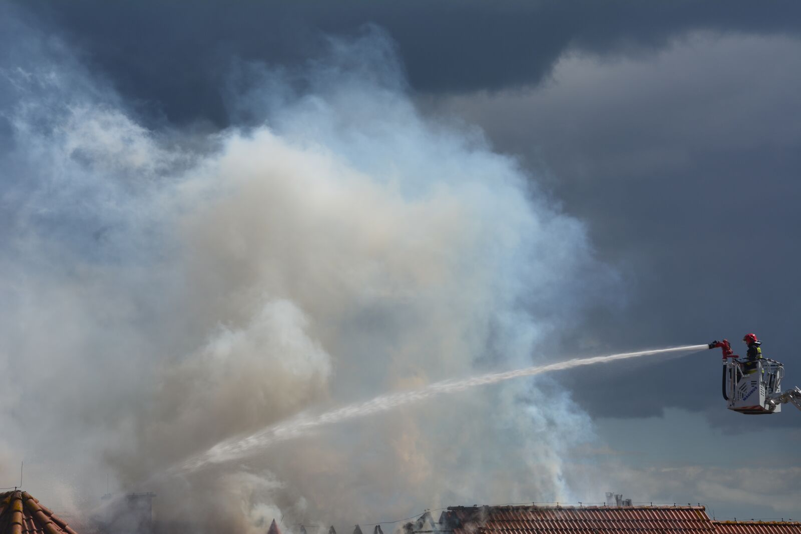 Nikon D5200 sample photo. Fire, firefighter, extinction photography