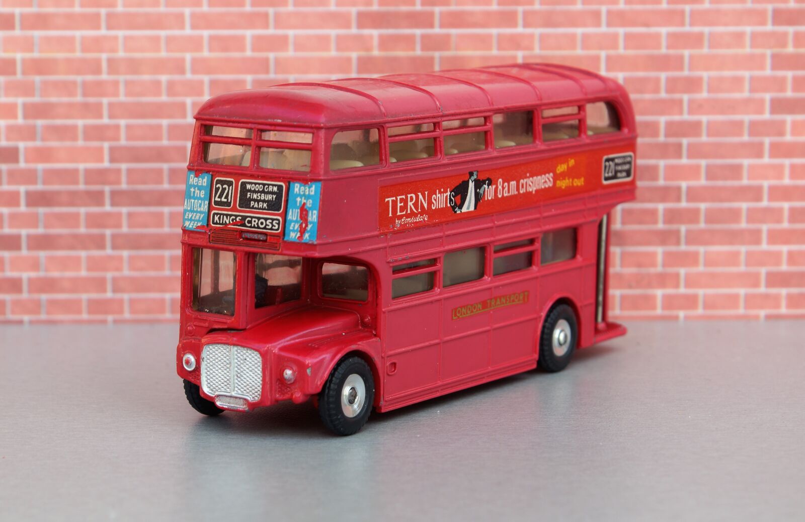 Sony DT 18-70mm F3.5-5.6 sample photo. Model car, double decker photography