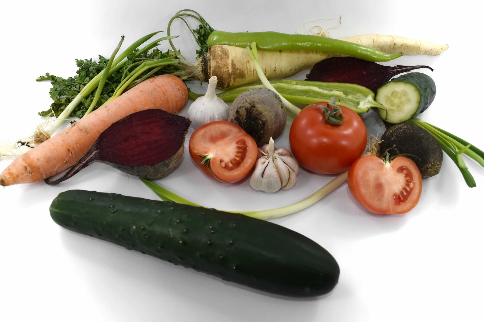Nikon D5500 sample photo. Beetroot, cucumber, garlic, pepper photography