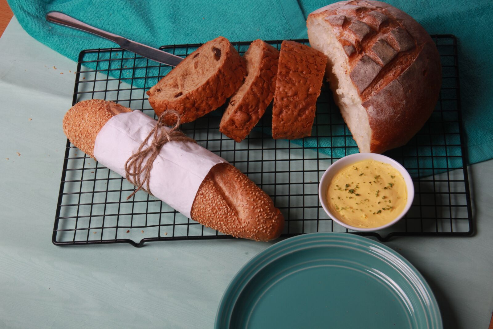 Canon EOS 7D sample photo. Bread, studio shoot, green photography