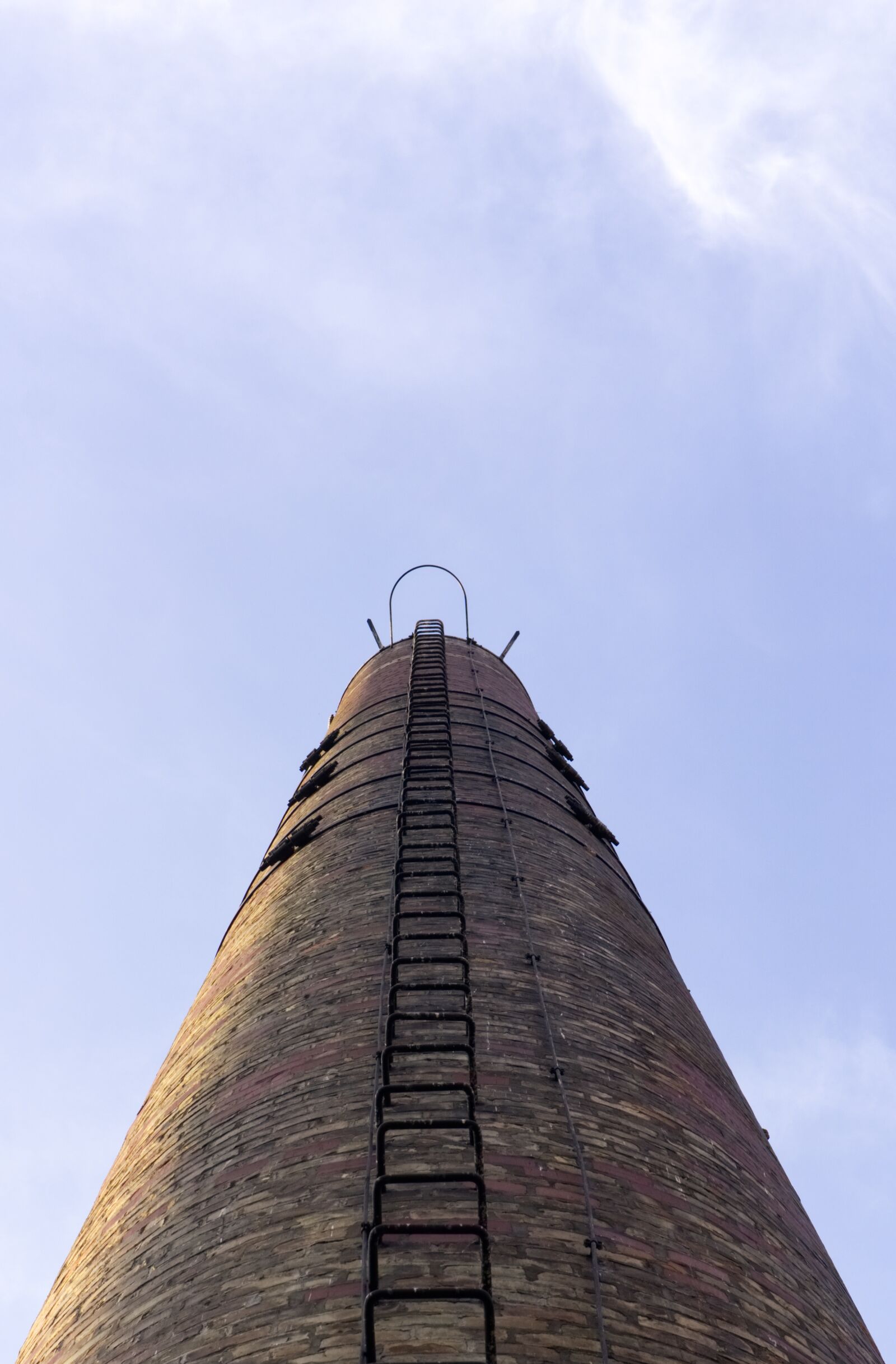 Sony a6000 + Sony E 35mm F1.8 OSS sample photo. Tower, chimney, head photography