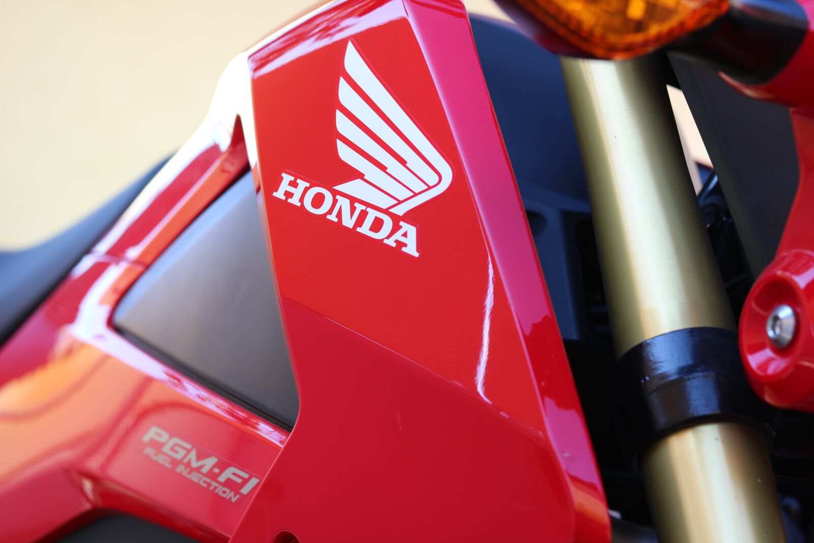 Canon EOS 750D (EOS Rebel T6i / EOS Kiss X8i) sample photo. Motorcycle, 125cc, honda photography