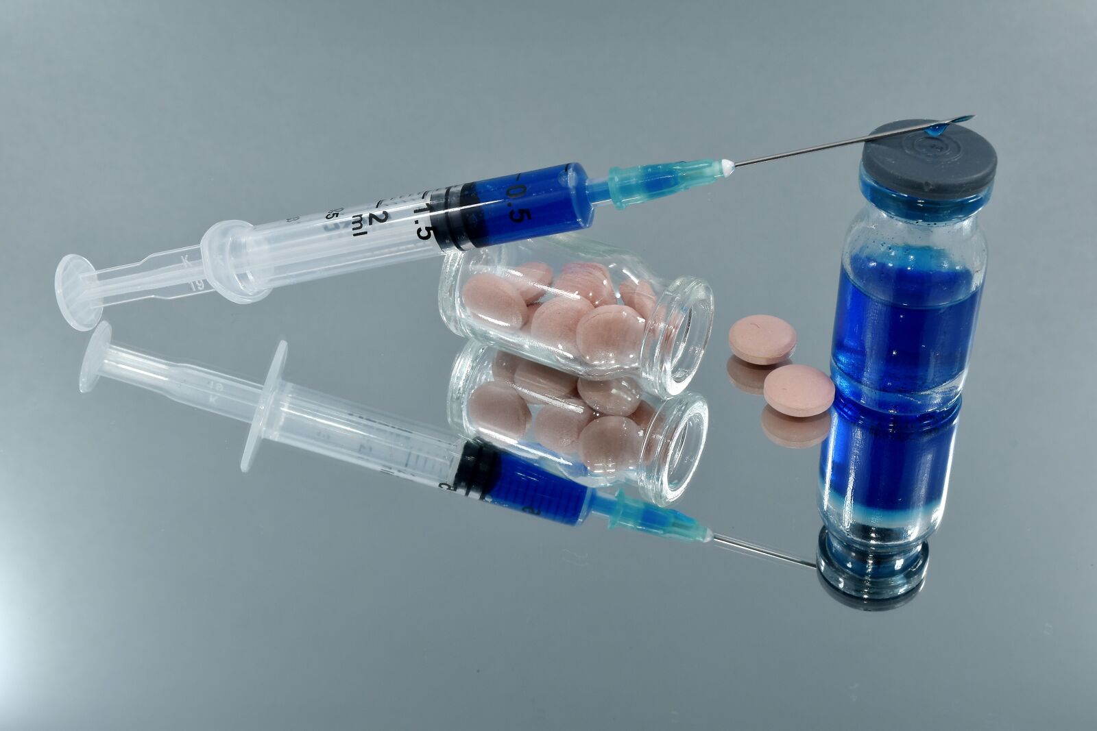 Nikon D5500 sample photo. Blue, coronavirus, drugs, experiment photography