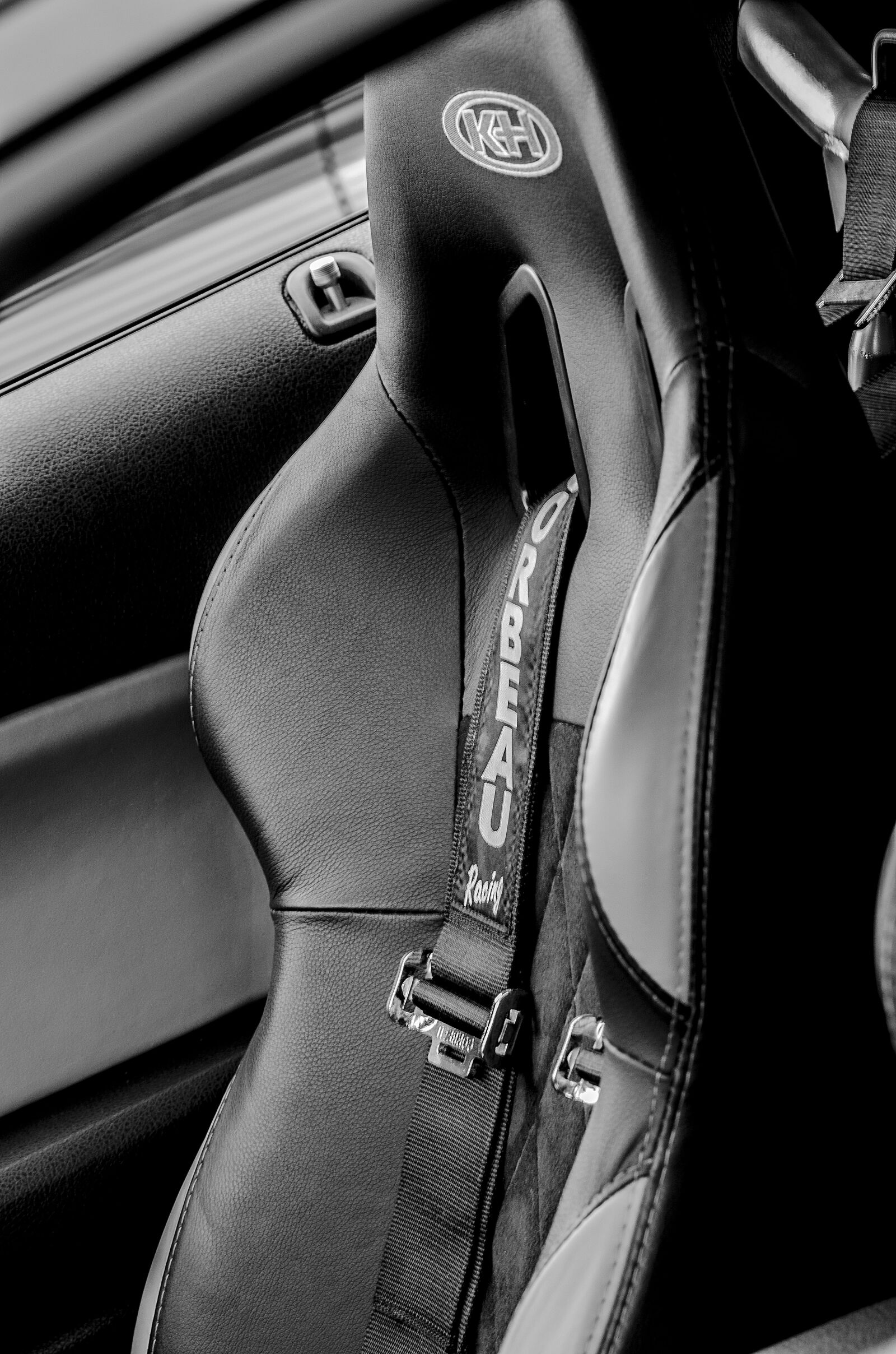 Nikon D7000 sample photo. Car, seat, safety photography
