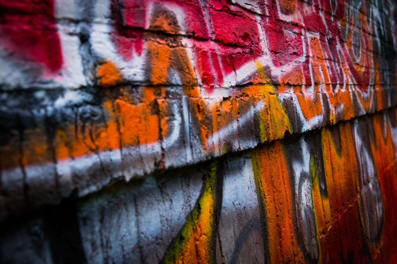 Fujifilm X-T1 sample photo. Wall, graffiti, artistic photography