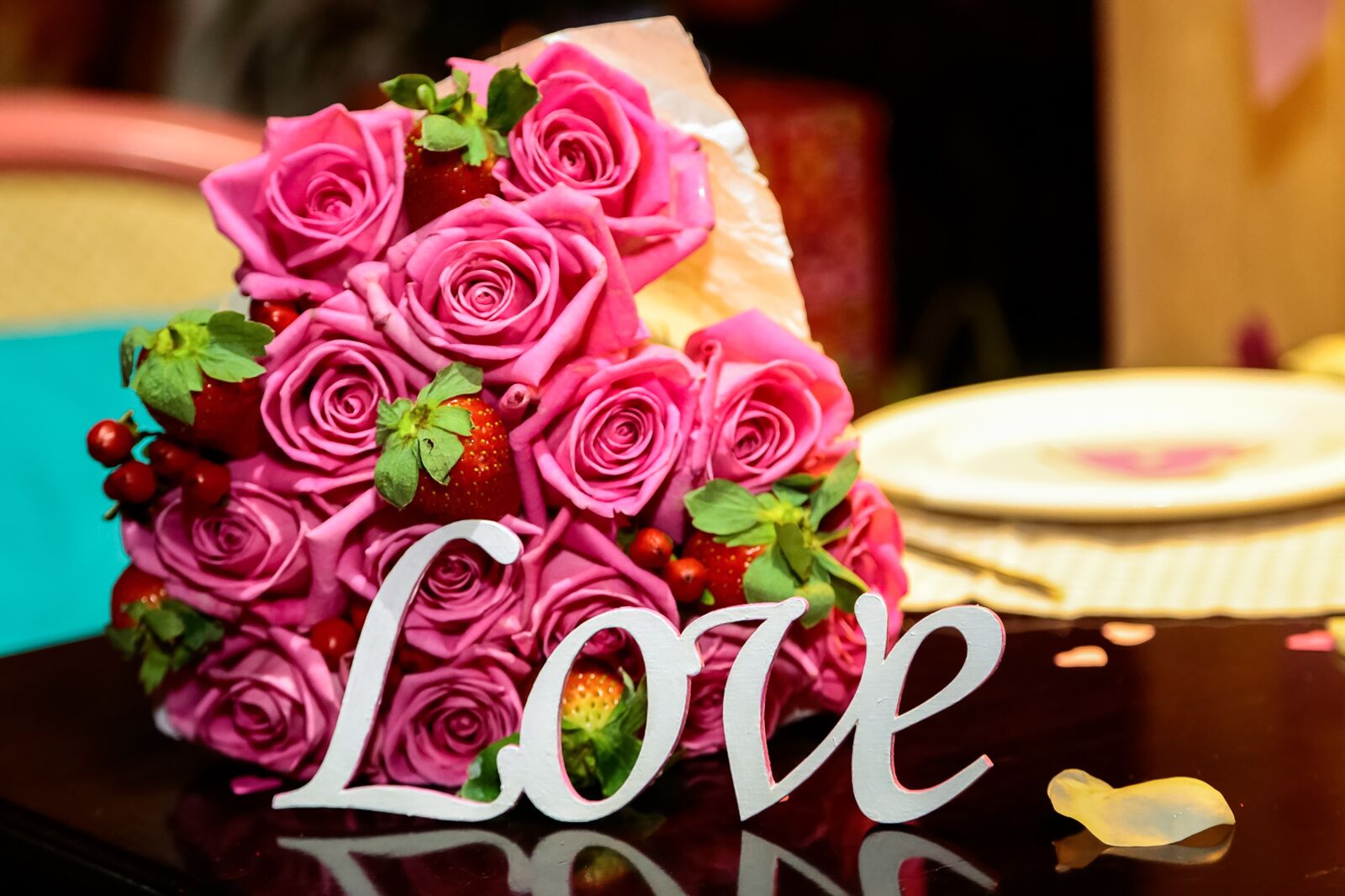 Canon EOS 5D Mark III sample photo. Love, bouquet, the word photography