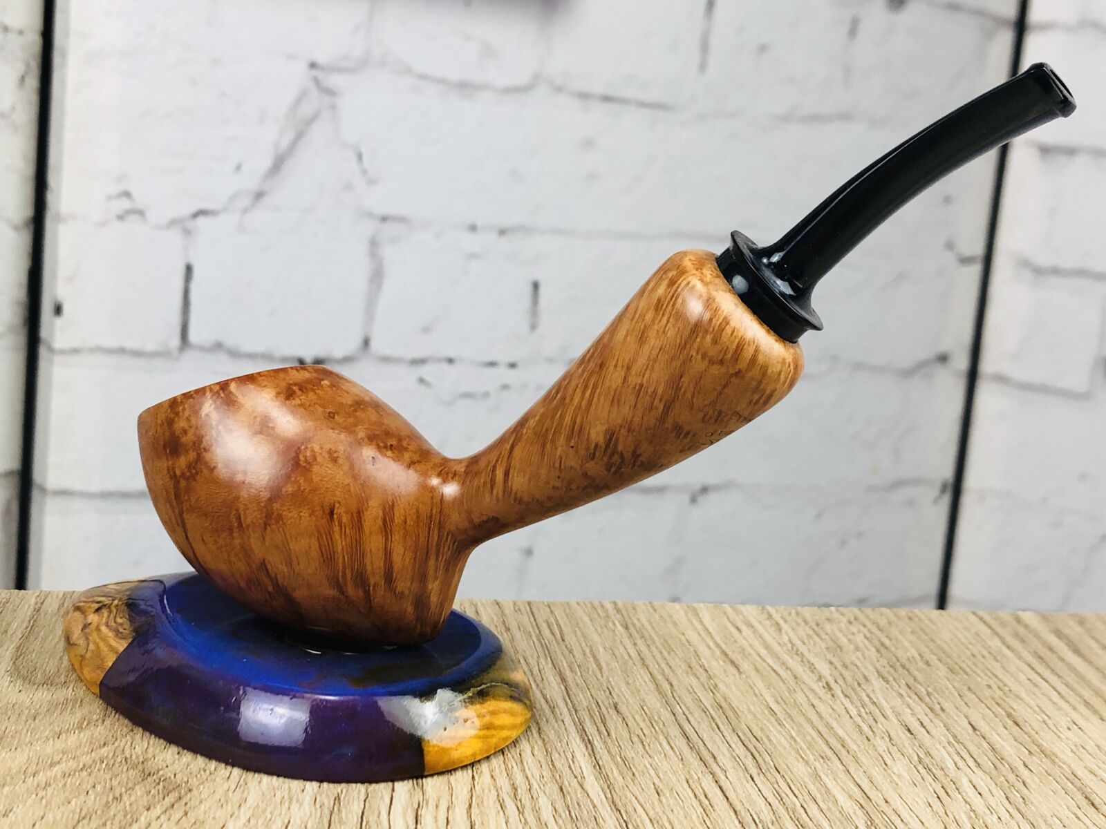 Apple iPhone X sample photo. Pipe, smoking pipe photography