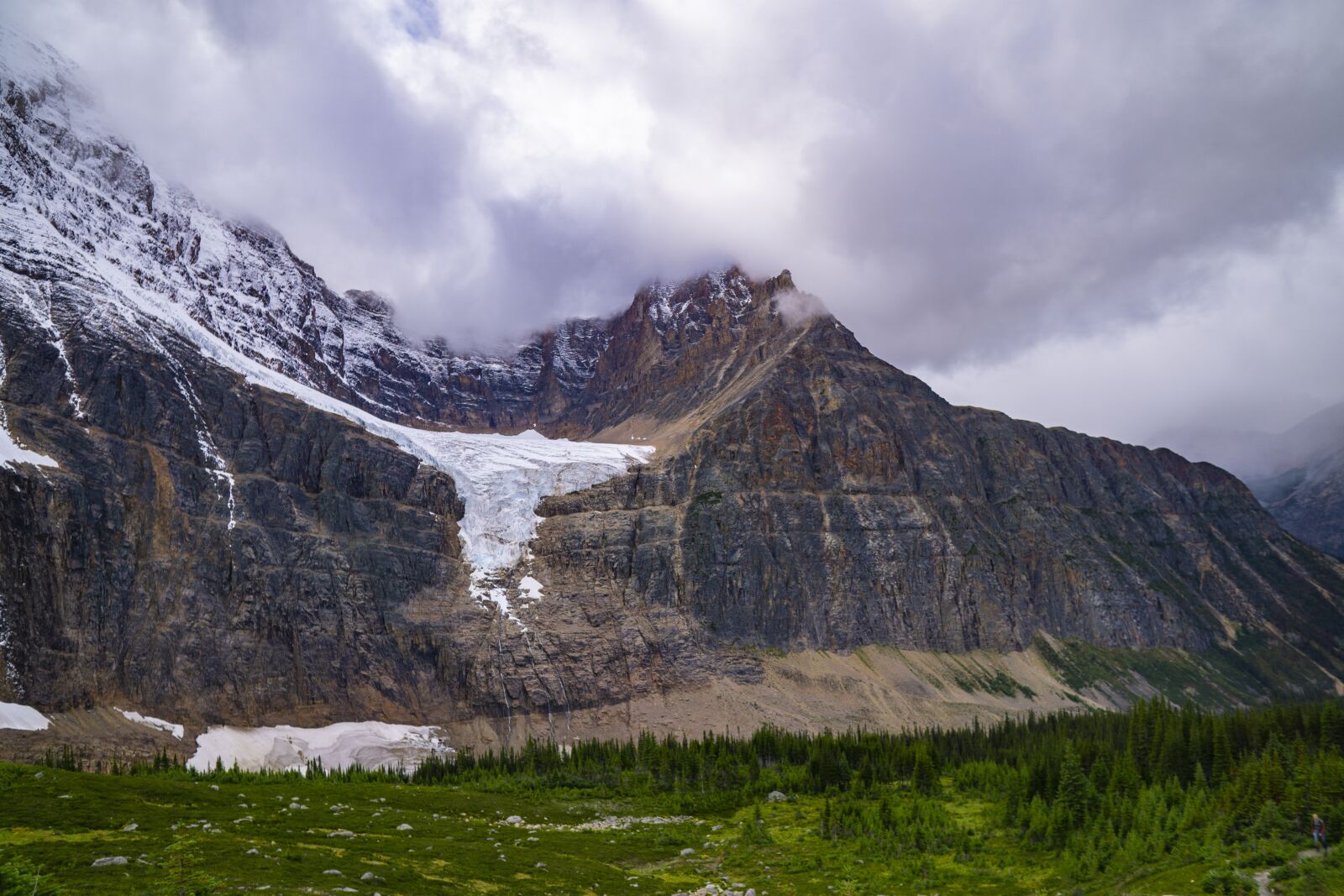Sony a6000 + Sigma 16mm F1.4 DC DN | C sample photo. Mountains, canada, landscape photography