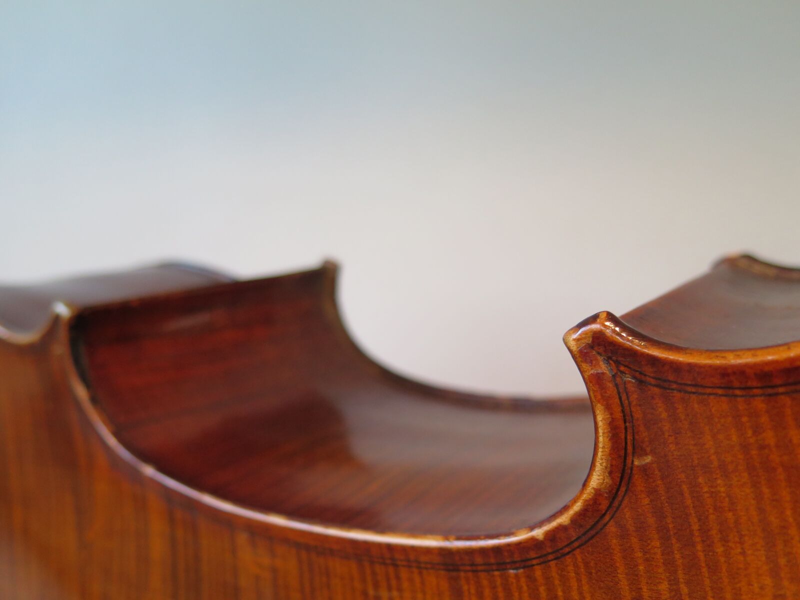 Canon PowerShot G16 sample photo. Cello, frames, musical instrument photography
