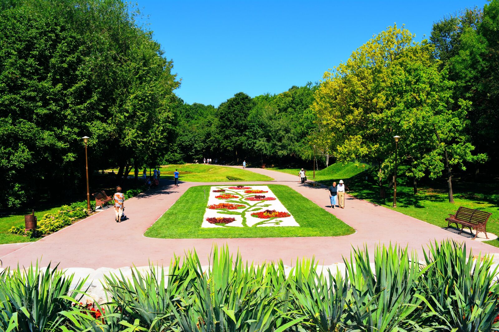 Nikon D5200 sample photo. Park, green, craiova photography