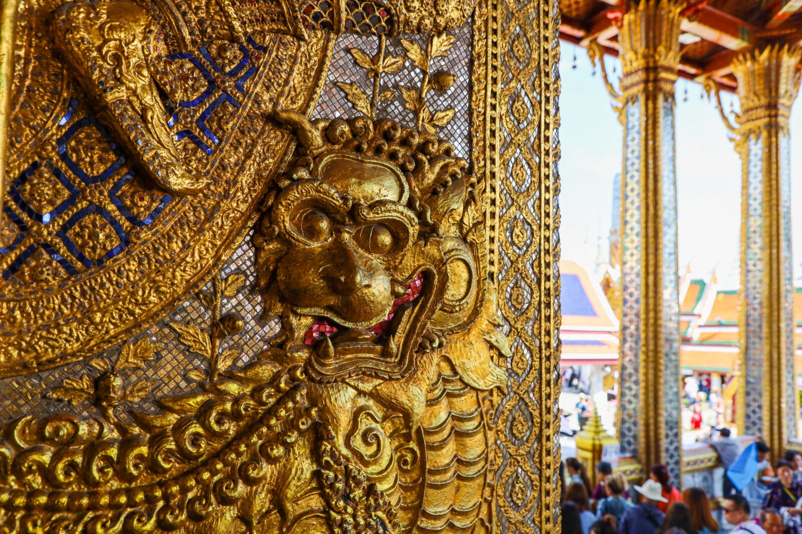 Canon EF 24-105mm F4L IS II USM sample photo. Bangkok, emerald pagoda, grand photography