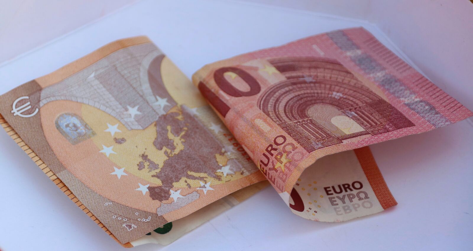 Canon EOS 80D sample photo. Money, currency, finance photography