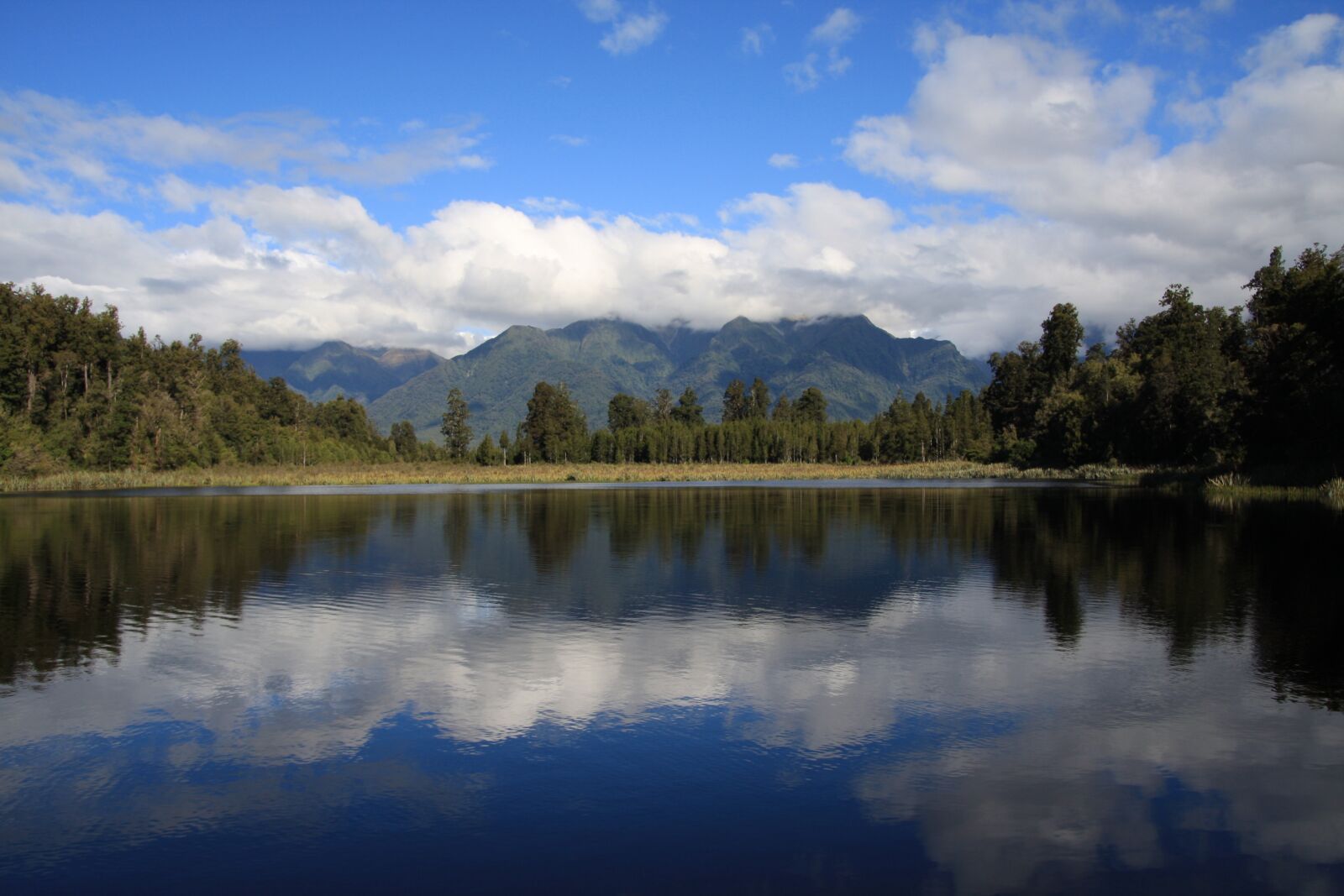 Canon EOS 40D sample photo. Reflection, lake, waters photography