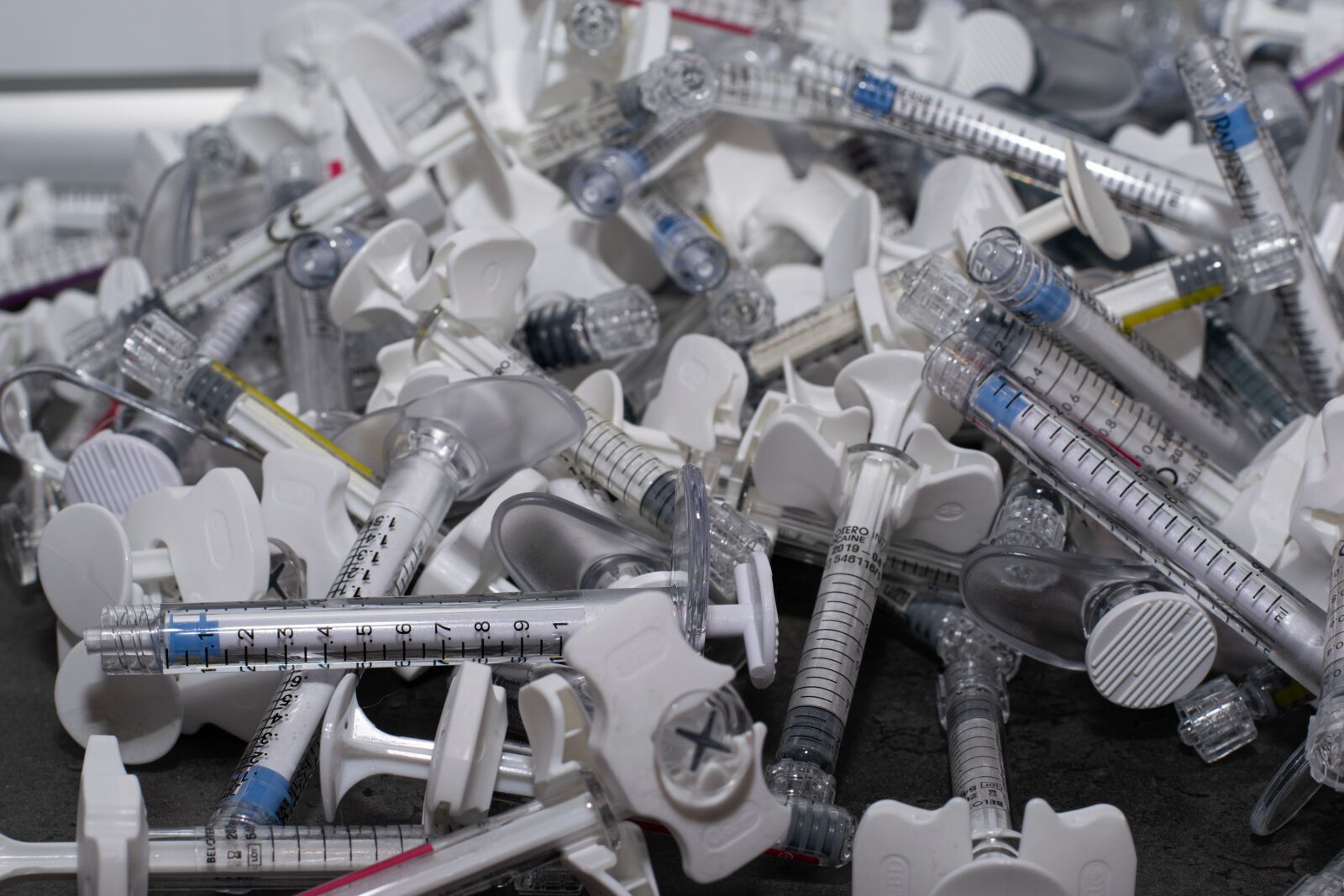 Nikon D5300 sample photo. An injection, syringe, diabetes photography