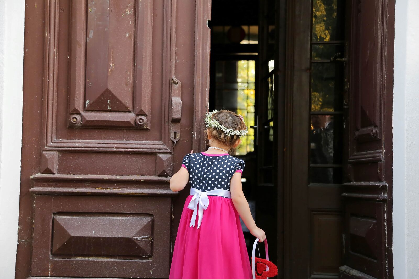 Canon EF 24-105mm F4L IS USM sample photo. Child, dress, entrance, event photography
