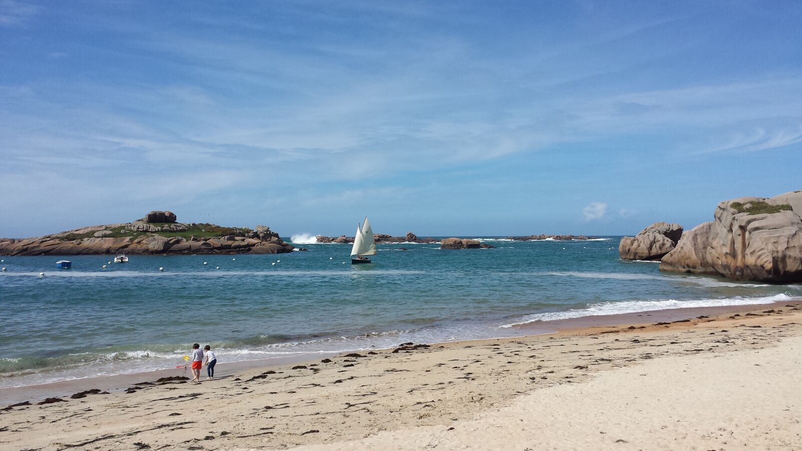 Samsung Galaxy S4 sample photo. Beach, sea, rock photography