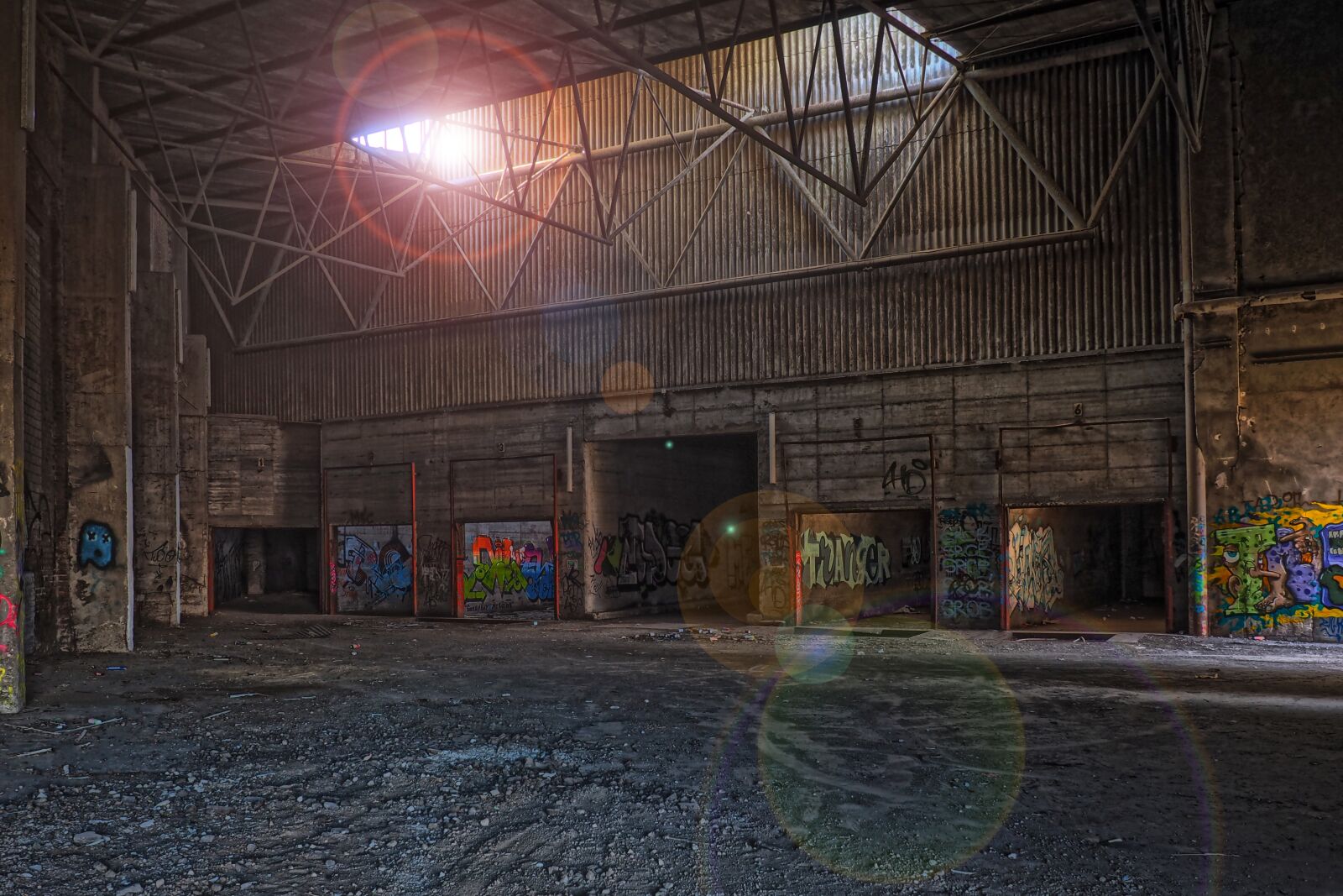 Olympus OM-D E-M10 sample photo. Architecture, abandoned, old photography
