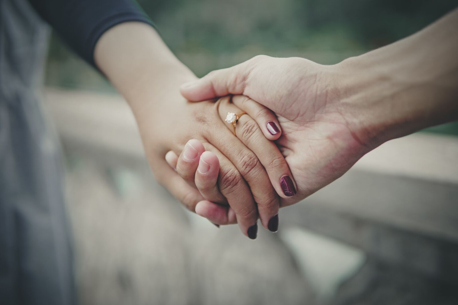 30mm F1.4 DC DN | Contemporary 016 sample photo. Love, hand, some photography