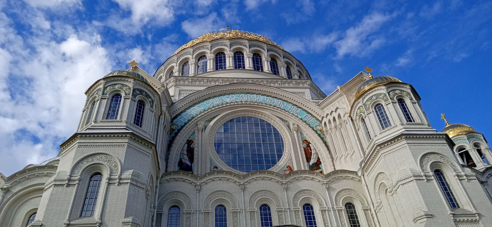 Realme C2 sample photo. Church, sky, kronstadt photography