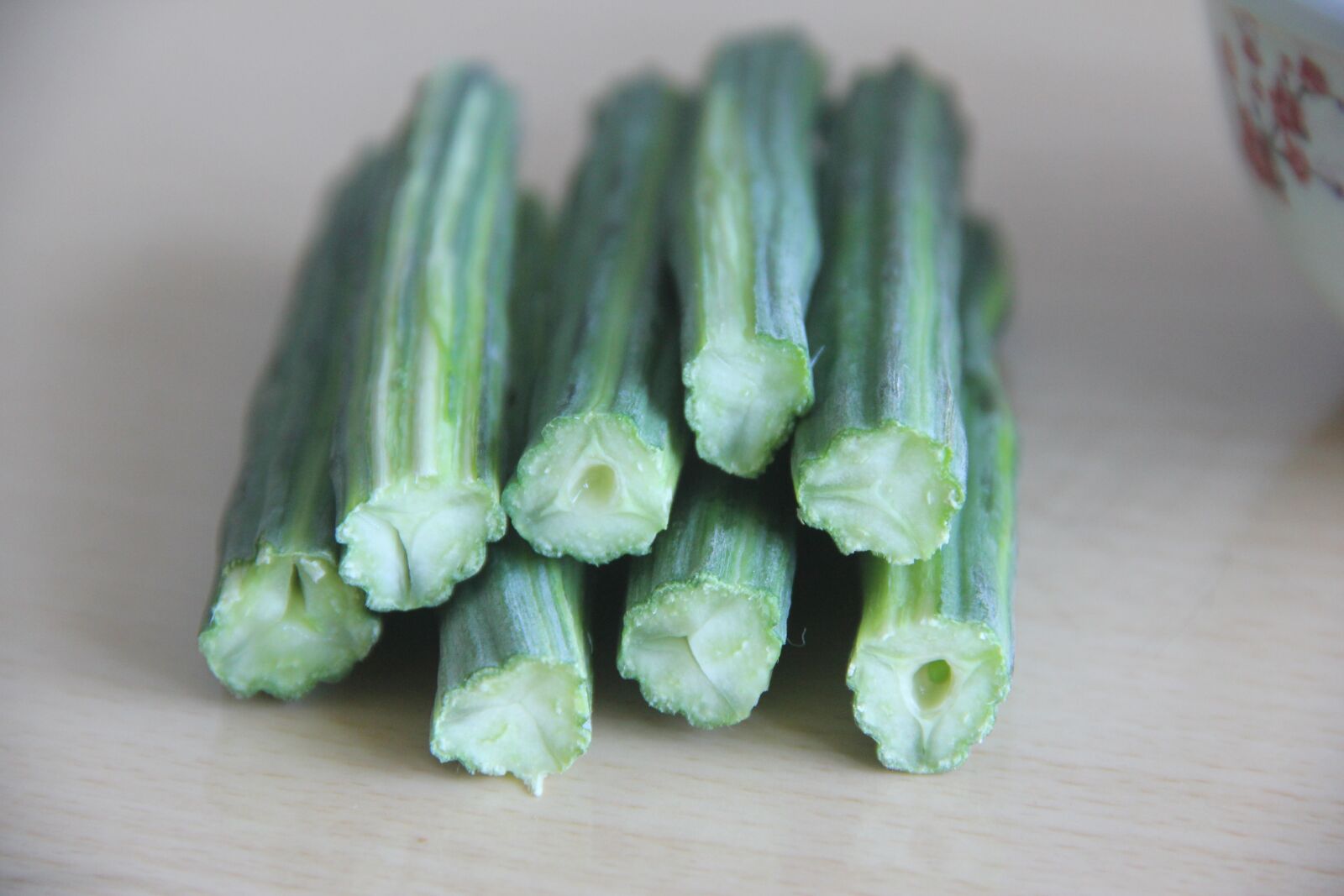 Canon EOS 550D (EOS Rebel T2i / EOS Kiss X4) sample photo. Moringa, drumstick, food photography