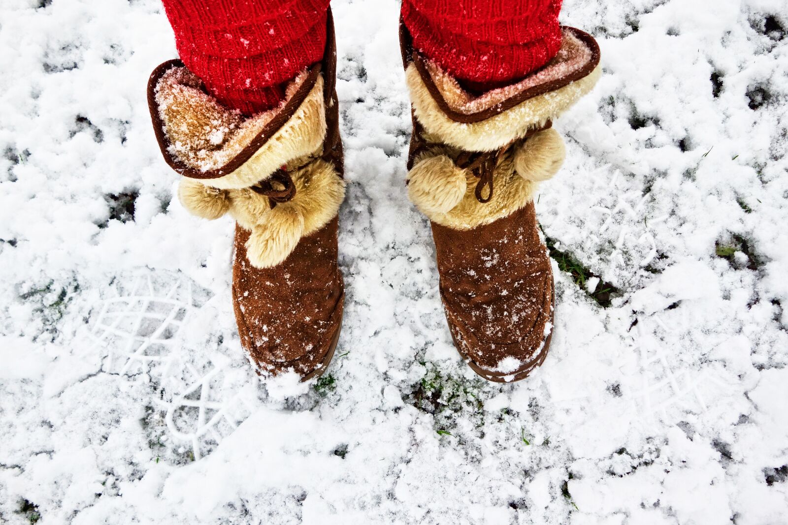 Sony Cyber-shot DSC-RX100 sample photo. Plush boots, winter boots photography