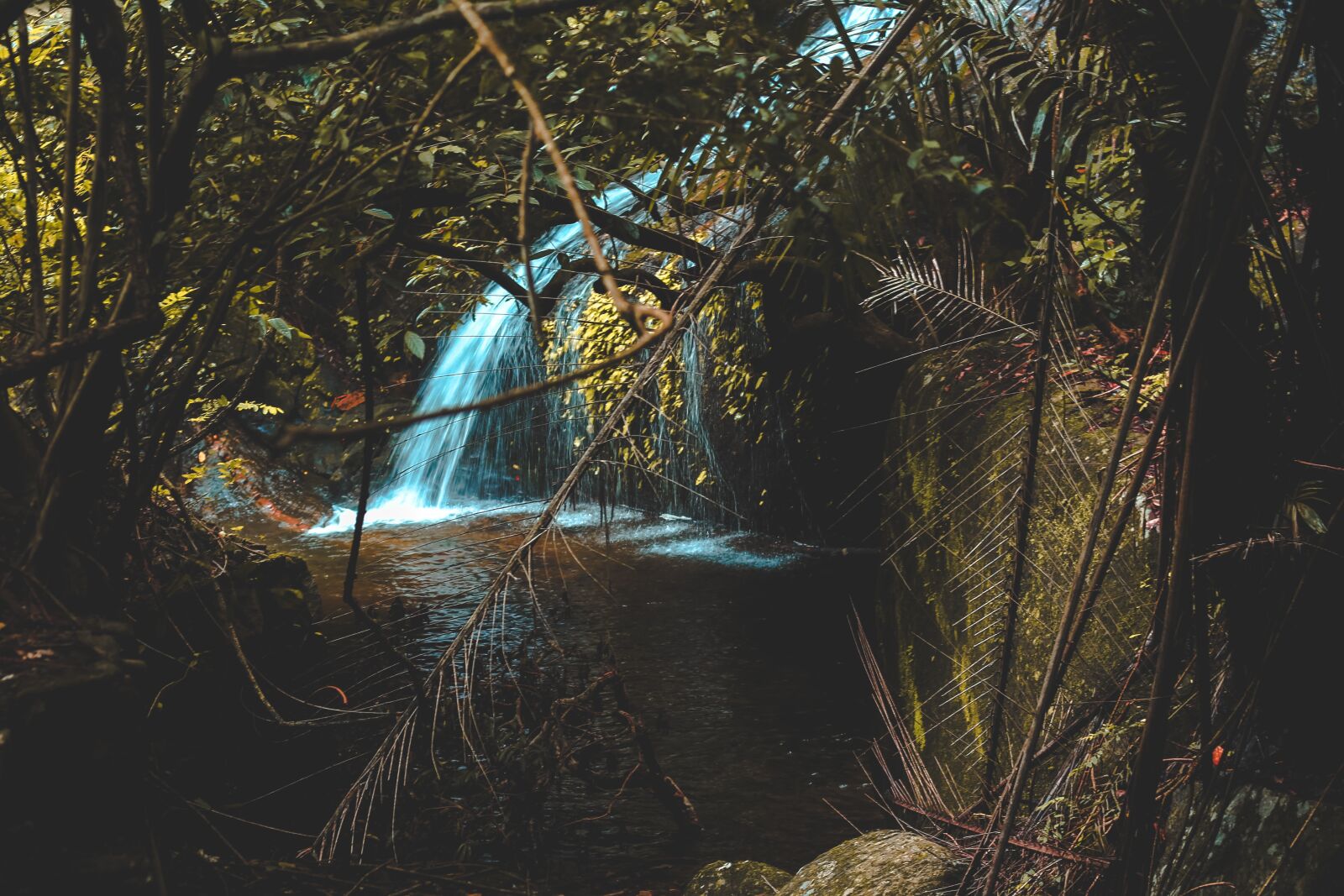 Canon EOS 60D + Canon EF 50mm F1.8 II sample photo. Waterfalls, dark, nature photography