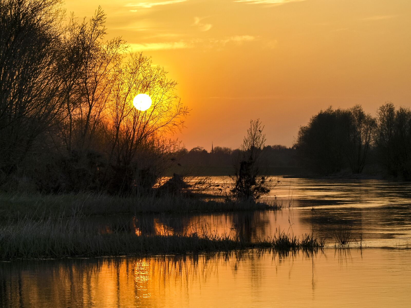 Olympus E-3 sample photo. Sunset, sun, landscape photography