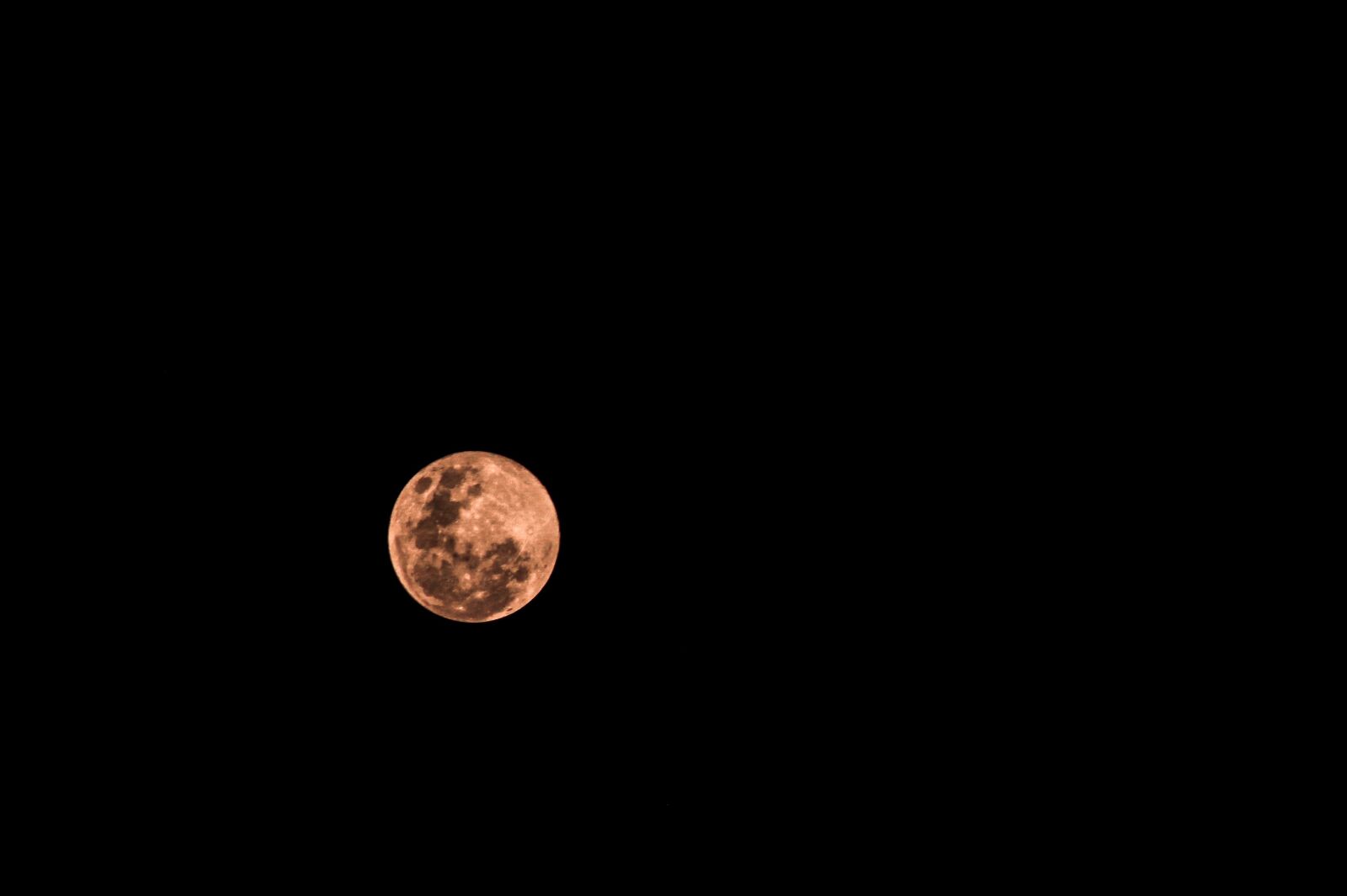 EF75-300mm f/4-5.6 sample photo. Moon, the moon, orb photography