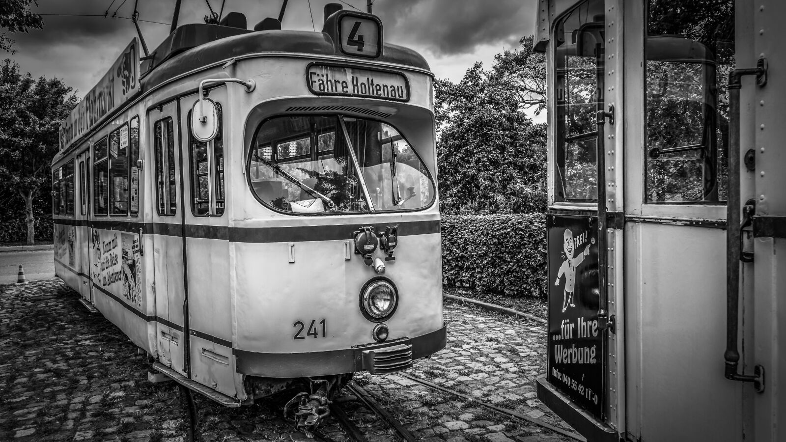 Sony a7 II + Sony FE 28-70mm F3.5-5.6 OSS sample photo. Tram, road, rails photography