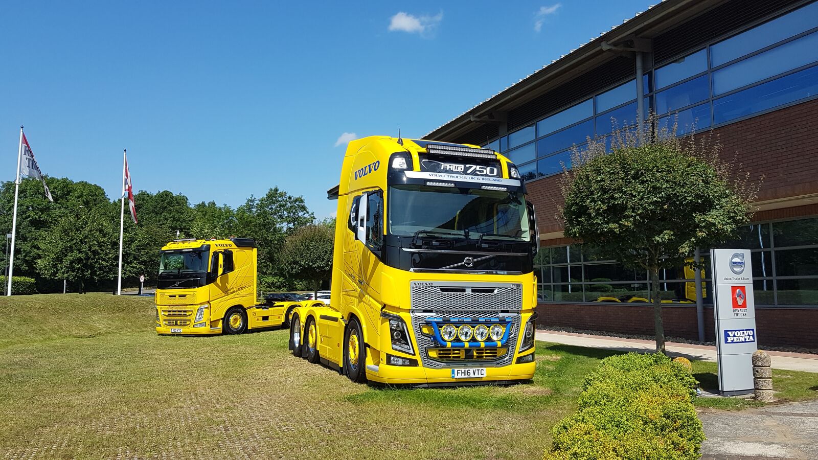 Samsung SM-G930F sample photo. Truck, lorry, tractor unit photography