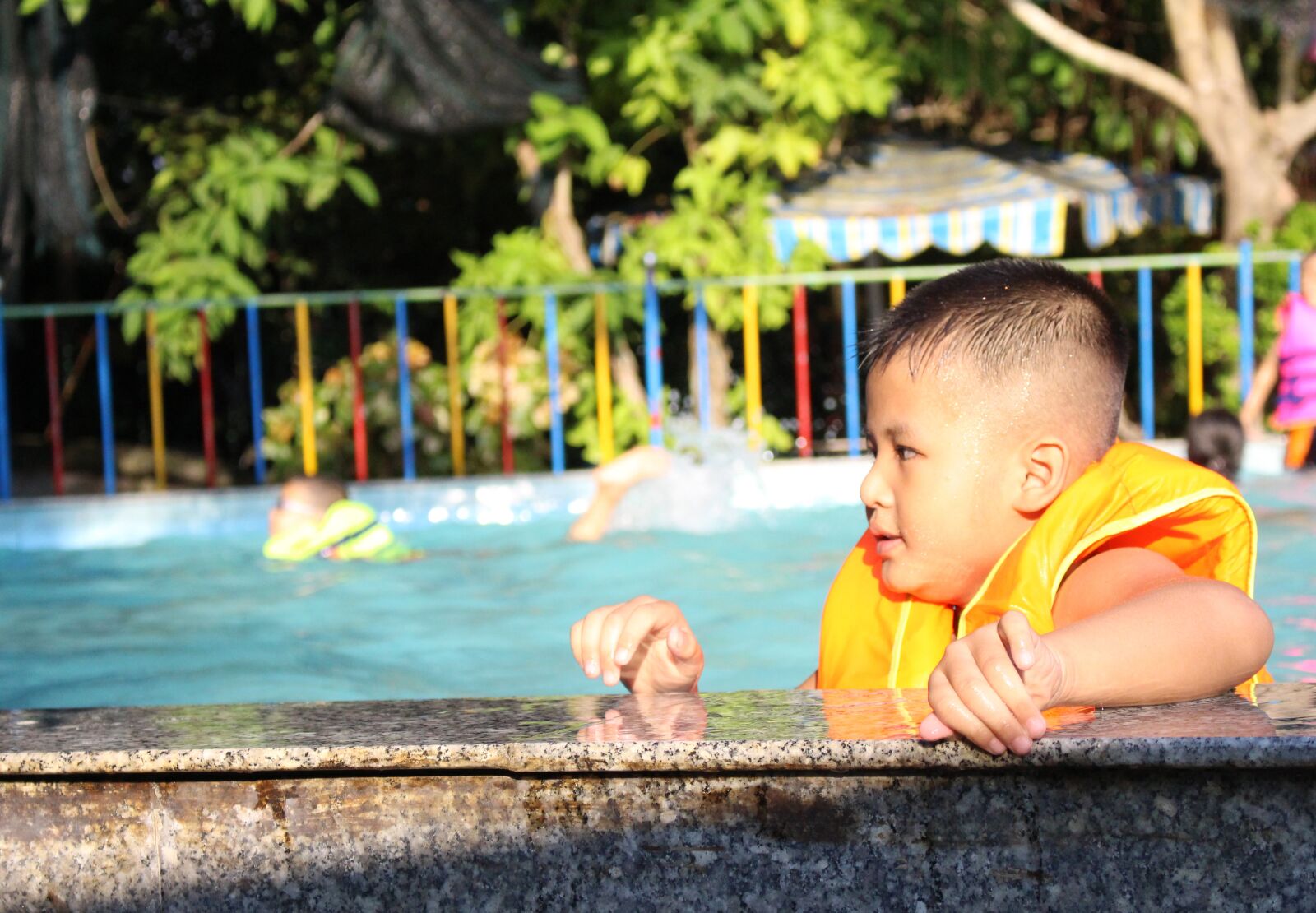 Canon EOS 700D (EOS Rebel T5i / EOS Kiss X7i) sample photo. Children, summer, outdoor swimming photography