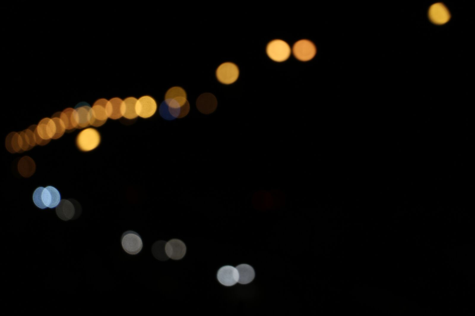 Canon EOS 750D (EOS Rebel T6i / EOS Kiss X8i) sample photo. Dark, night, light photography