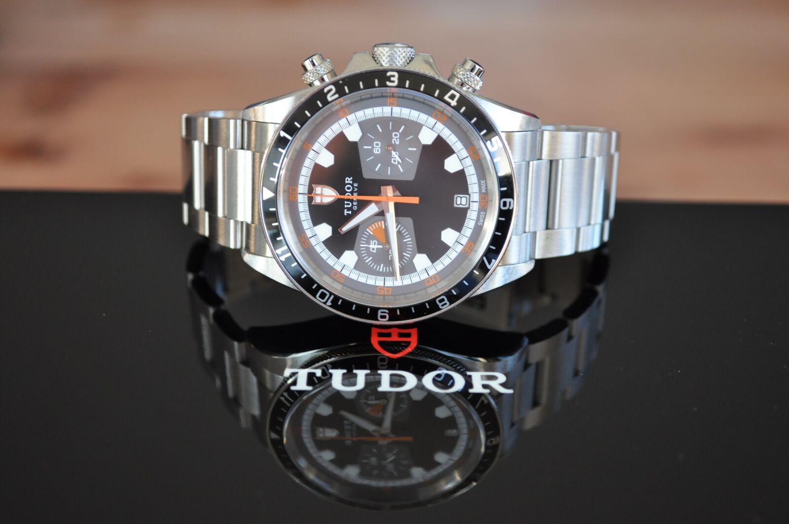Nikon D5000 sample photo. Clock, luxury, jewellery photography