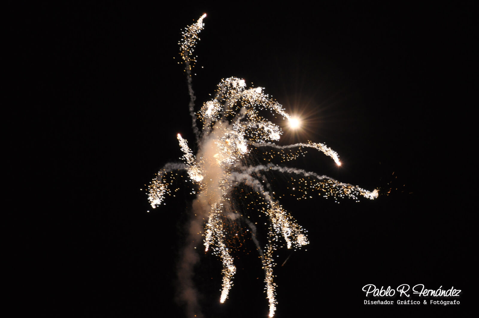 Nikon D5000 sample photo. Fuegos, artificiales, mexico photography