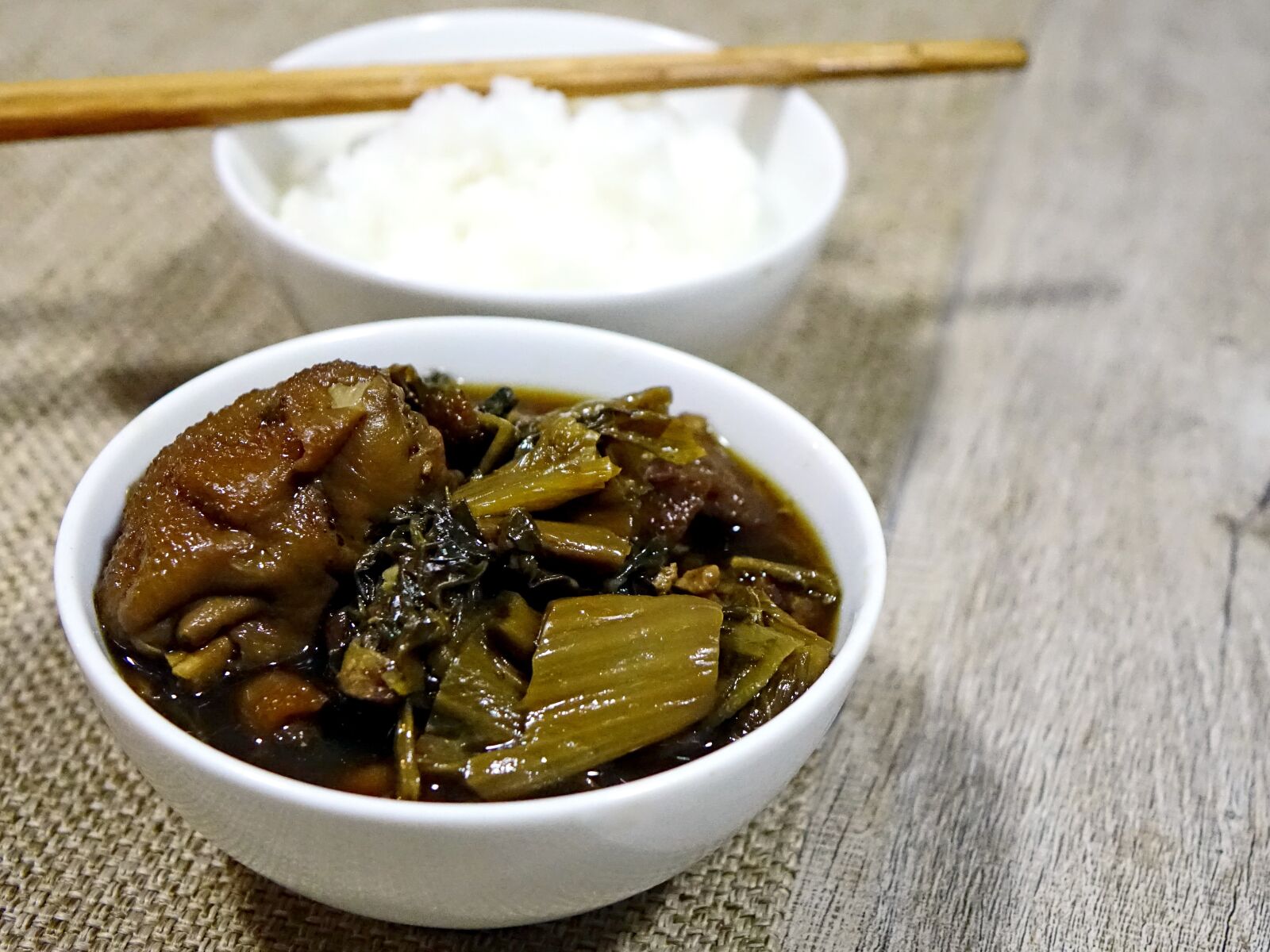 Sony Cyber-shot DSC-RX10 sample photo. Salted vegetable, pork, meat photography