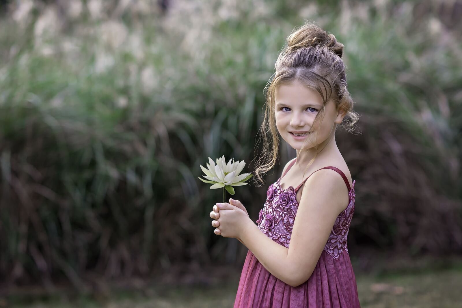 Nikon D5200 sample photo. Child portrait, girl, flower photography