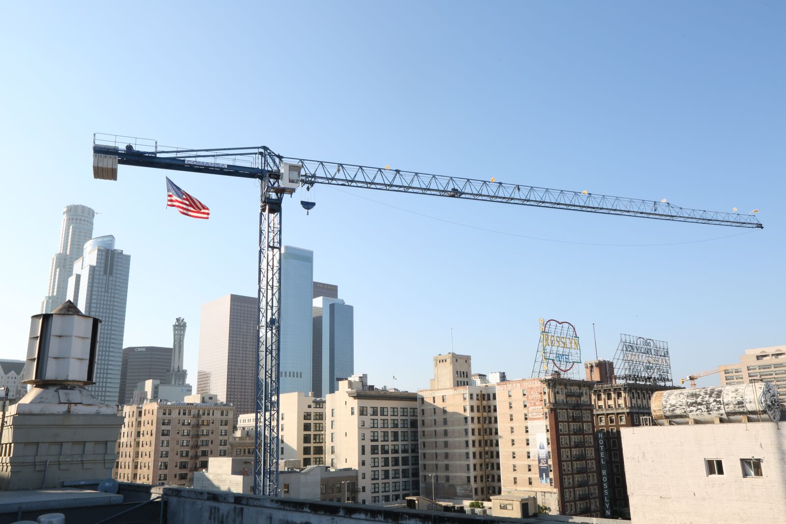 Canon EF 24-105mm F4L IS USM sample photo. Crane, cityscape, city photography
