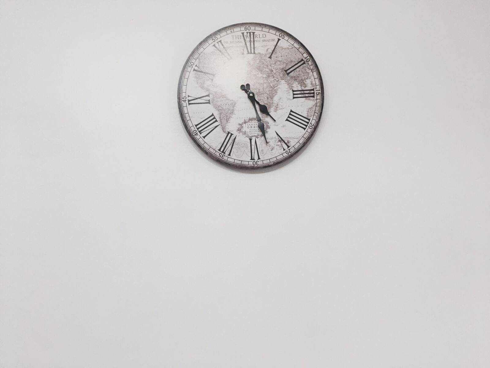 iPhone 6 back camera 4.15mm f/2.2 sample photo. Antique, watch, clock photography