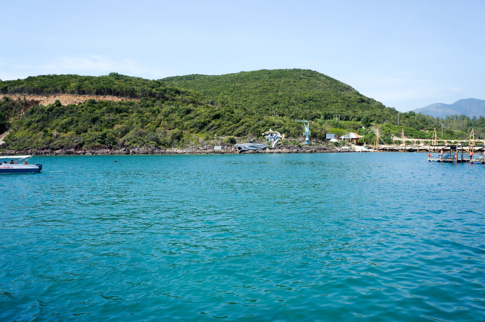 Sony Alpha NEX-5N sample photo. Island, mountain, sea photography
