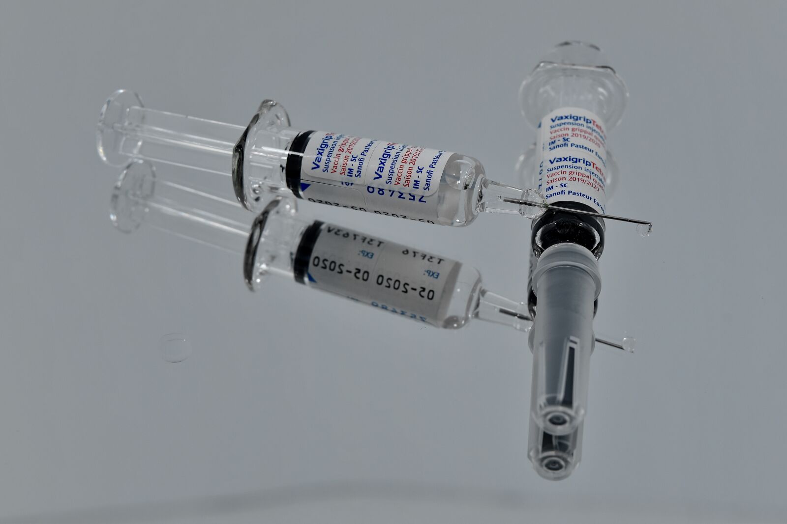 Nikon D5500 sample photo. Cure, injection, needle, scientific photography