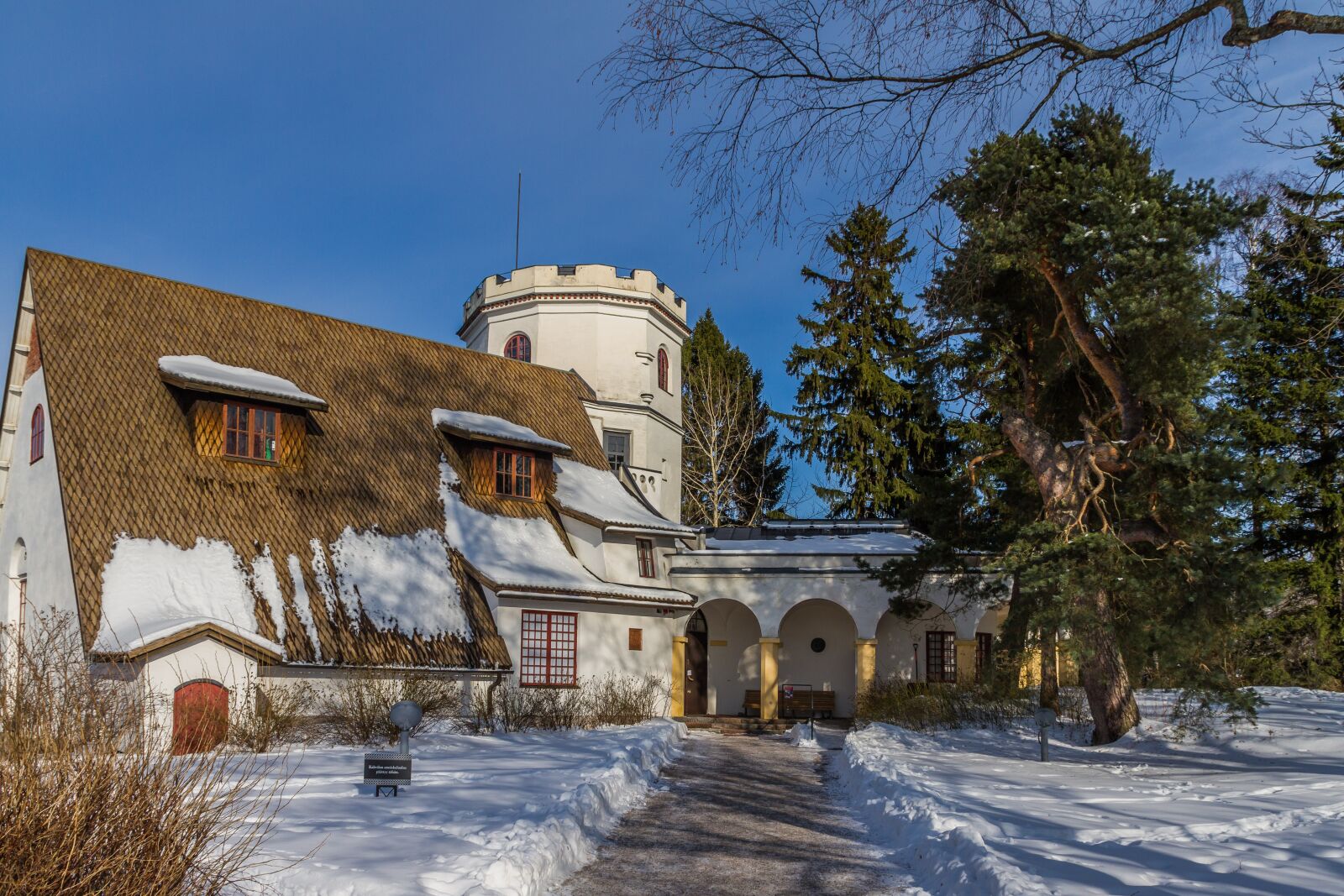 Canon EOS 7D sample photo. Architecture, winter, house photography