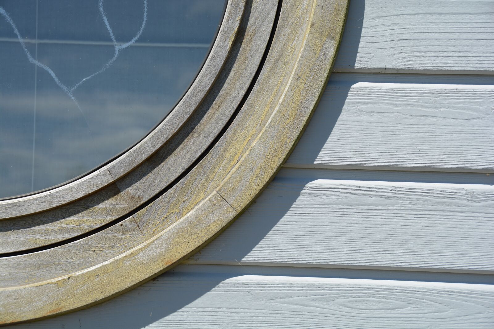 Nikon D7100 sample photo. Window, curve, house facade photography