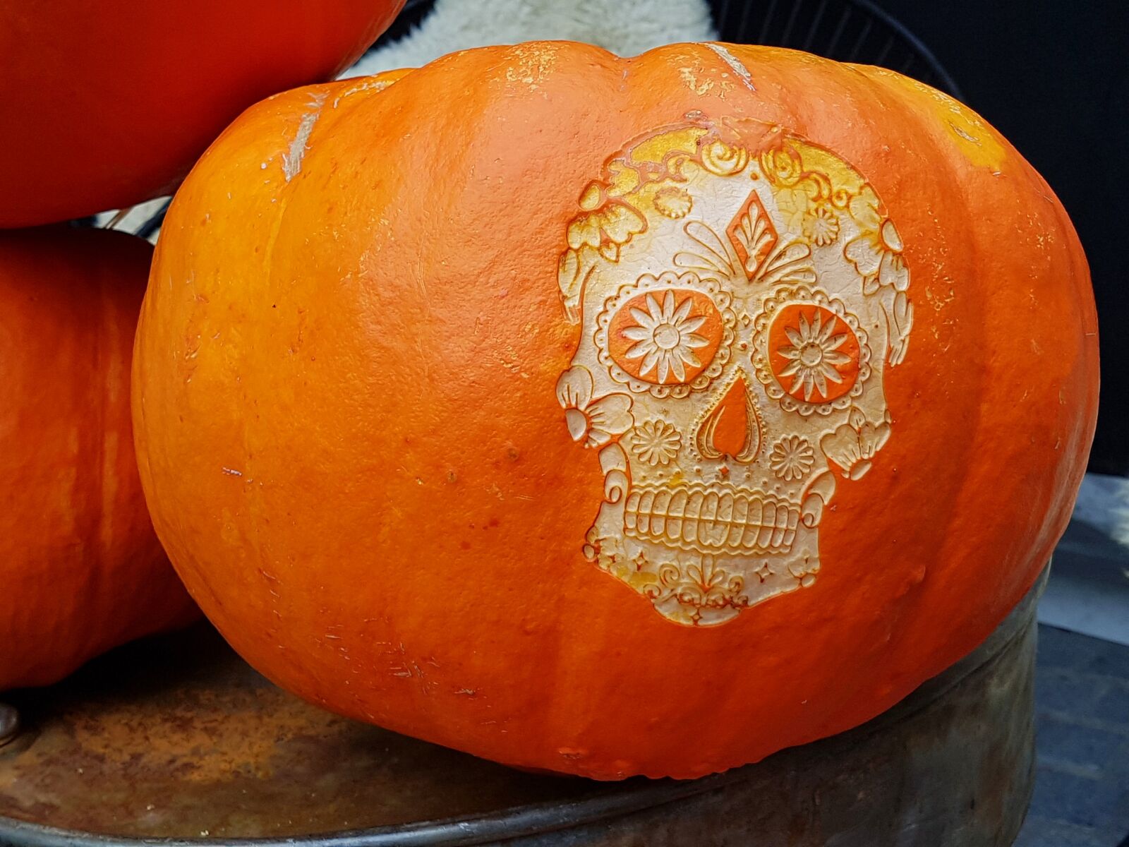 Samsung Galaxy S7 Edge sample photo. Pumpkin, halloween, skull photography