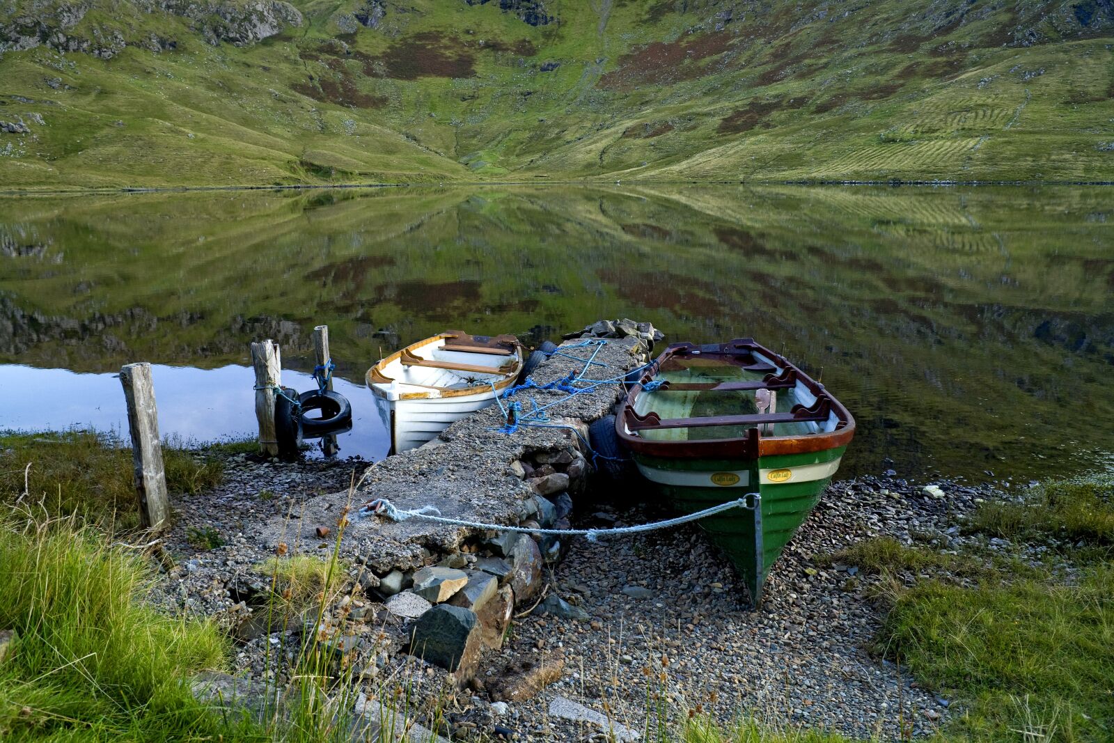 Canon EOS 5D sample photo. Boat, lake, connemara photography