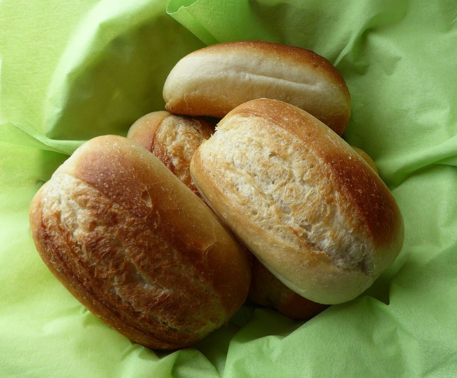Panasonic DMC-TZ61 sample photo. Baked, basket, roll photography