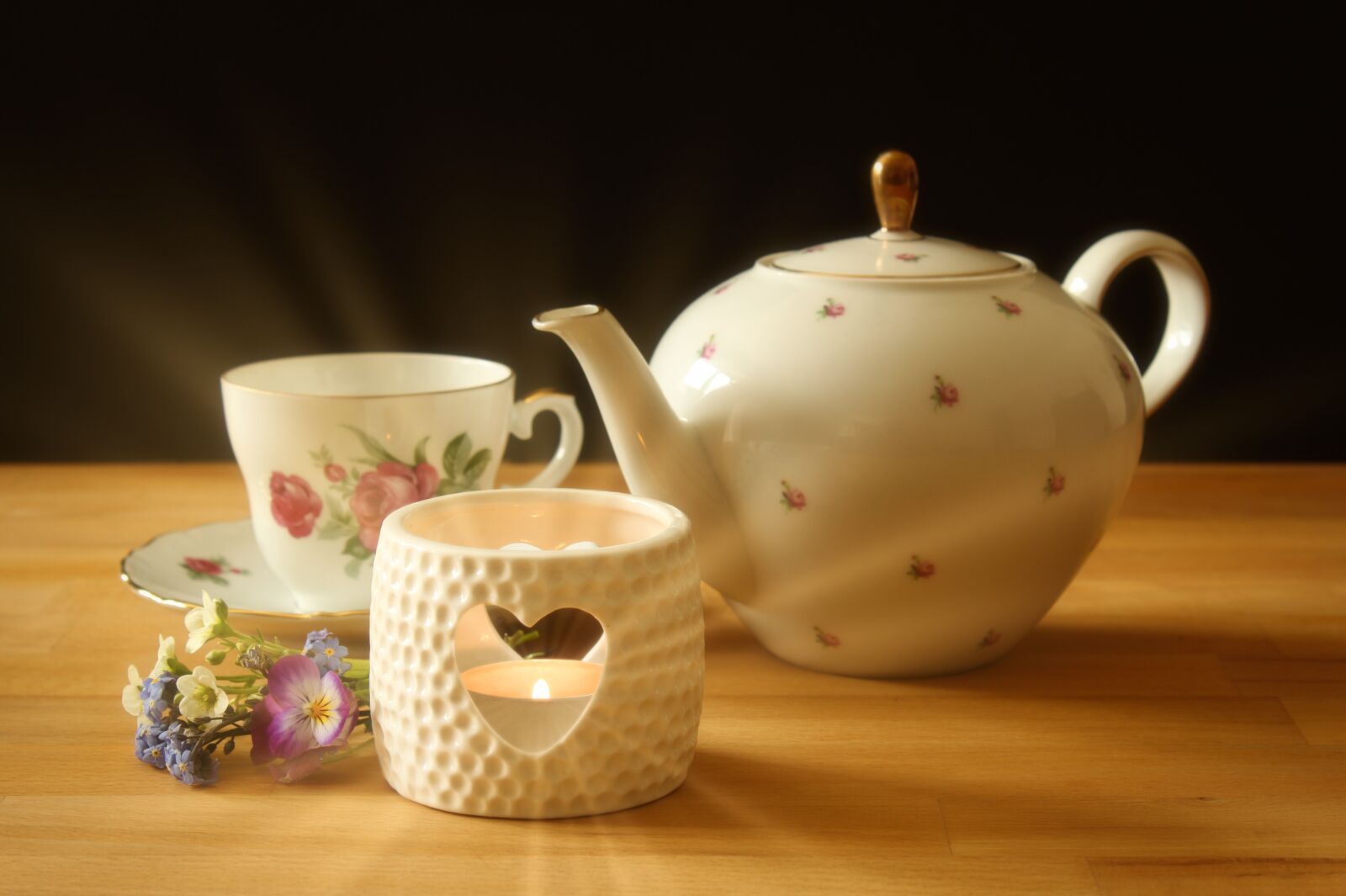 Canon EOS 1300D (EOS Rebel T6 / EOS Kiss X80) sample photo. Teapot, teacup, tee photography
