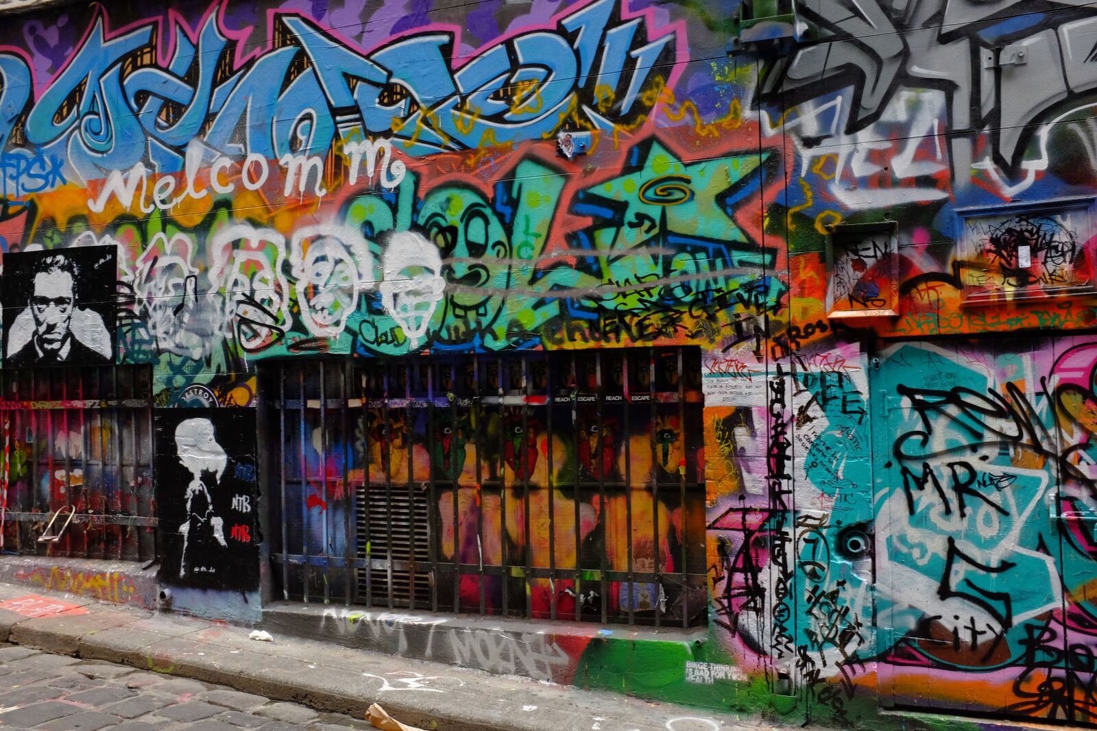 Fujifilm X100T sample photo. Travel, street art, melbourne photography